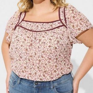 🌸Torrid Crinkle Chiffon Flutter Sleeve Top🌸